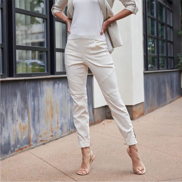 SPANX Stretch Twill Cargo Jogger Pants Size XL Parchment Cream EUC - Picture 1 of 2